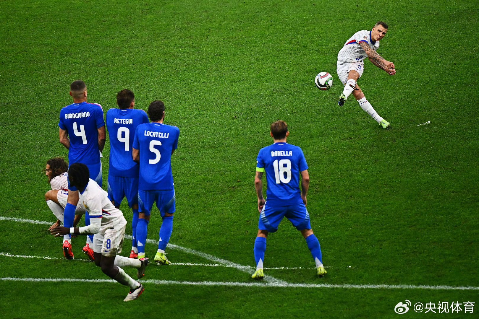 开云足球直播-法国篮球联赛季后赛开启，强队实力抢眼