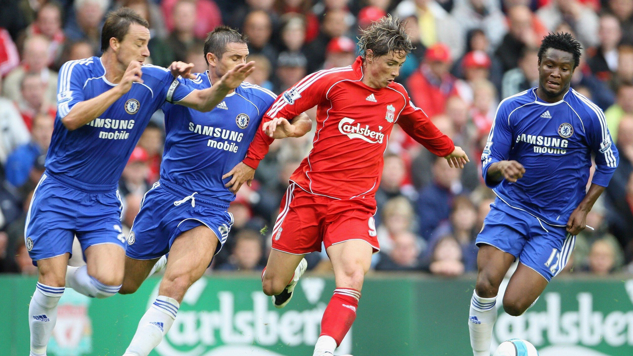 开云体育入口-英超争冠焦点战与76人速胜活塞，竞技场上的两种胜利哲学